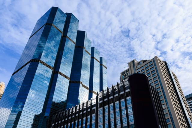 Luxury Commercial Real Estate: Prime Investment Opportunities for Wealthy Individuals Img